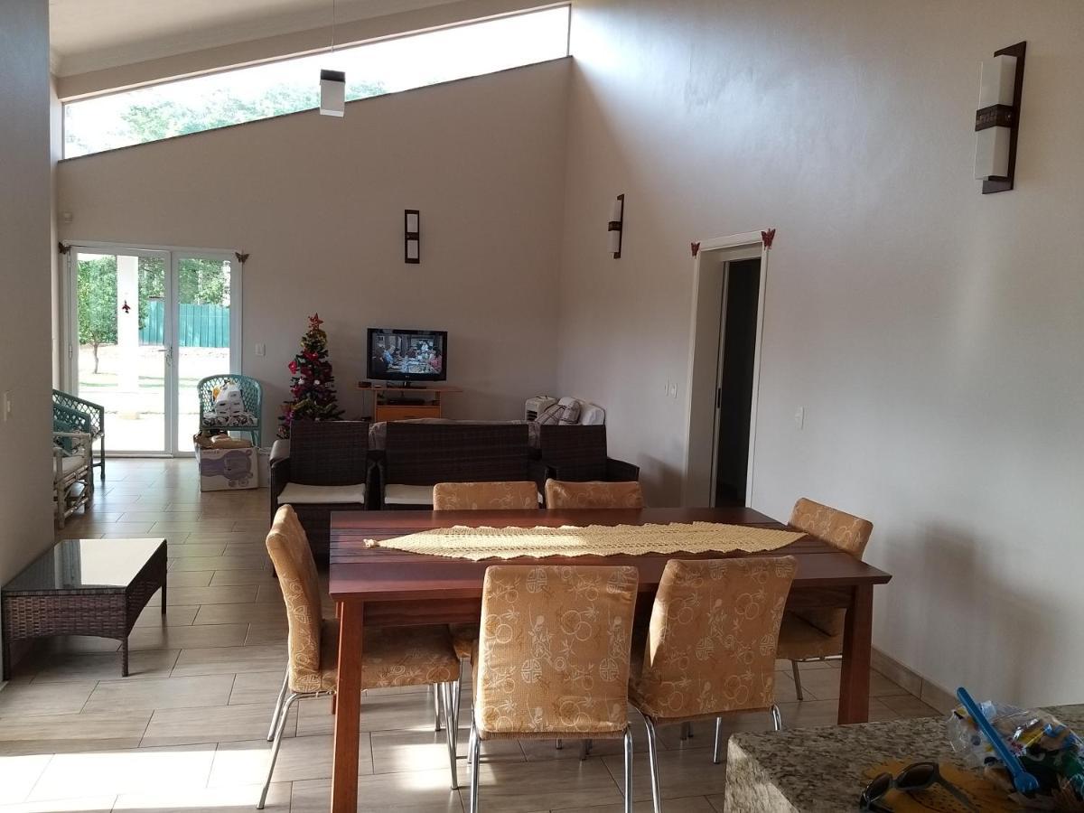 Casa Piscina Climatizada Santa Barbara Resort #Casadecampo131 Águas de Santa Barbara Dış mekan fotoğraf